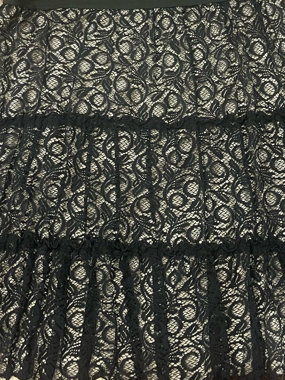 Lace skirt